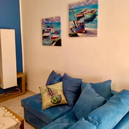 Attico Centralissimo E Vicino Al Mare Apartment *